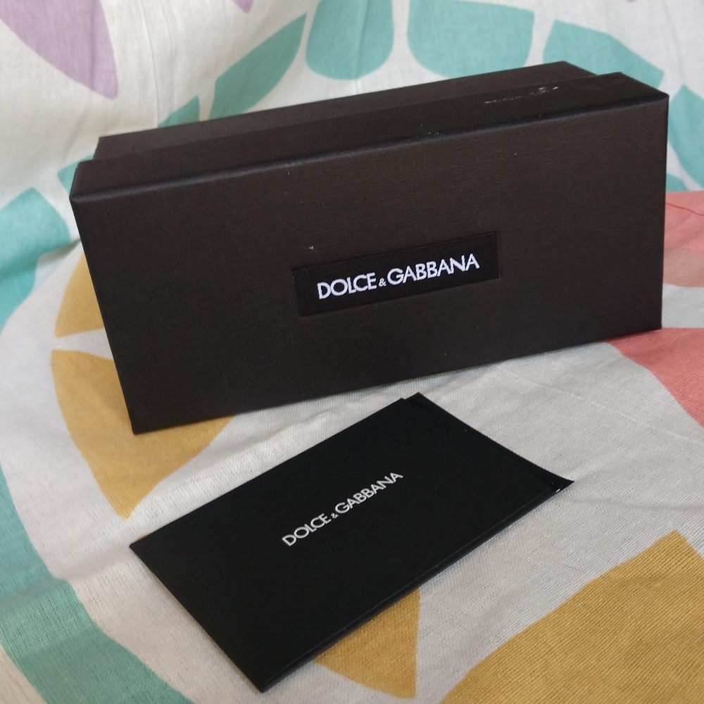 *SOLD5 Dolce &Gabbana Sunglass Bix w/Card Envelope